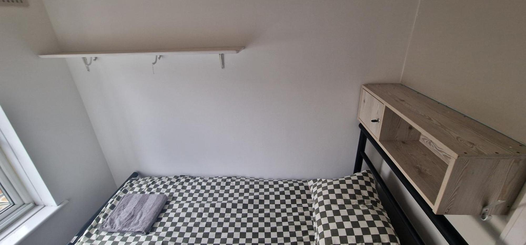 Ritz Place 3 Northolt  Extérieur photo